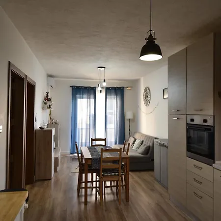 Sea Breeze Nest Appartamento *