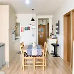 Sea Breeze Nest Apartament *