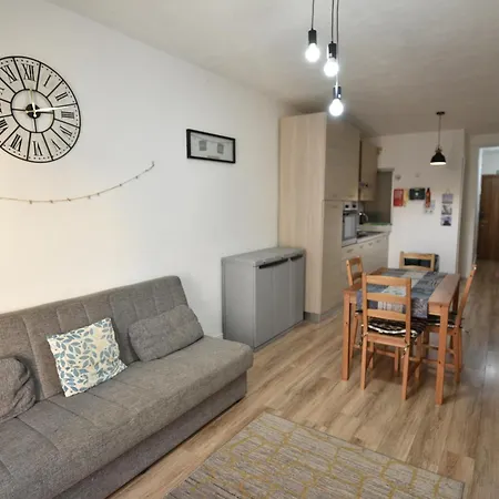 Sea Breeze Nest Apartament St Paul's Bay